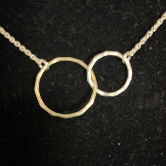 Hoop necklace - Picture 1 of 5